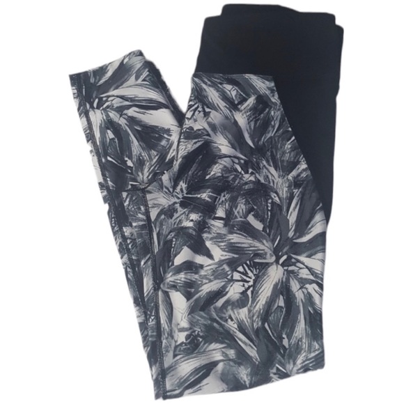 Betsy Johnson Performance 7/8 Ankle Black Gray White Leggings Size Small - Picture 5 of 8